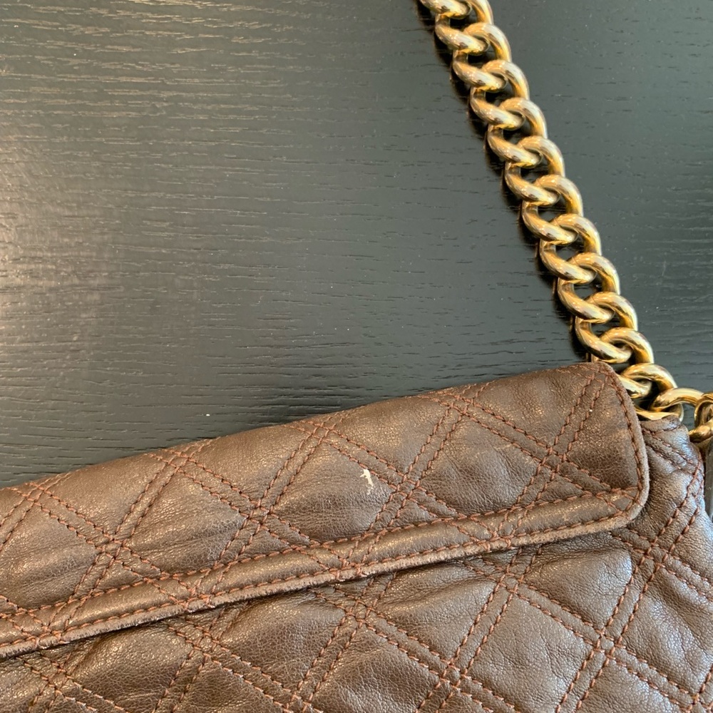 MARC JACOBS chocolate quilted Shoulder Bag, with Gold Hardware. Fair offers - Picture 5 of 6